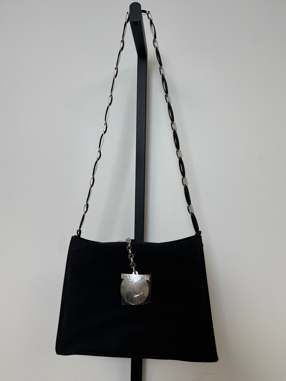Black and silver Chain Strap Shoulder Bag – Minimalist Evening Purse